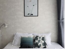 Justay Rivergate Center