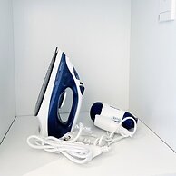 Justay Rivergate Center