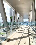 Justay Rivergate Center