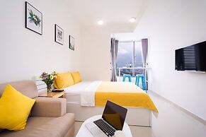 Justay Rivergate Center