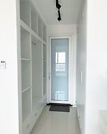 Justay Rivergate Center