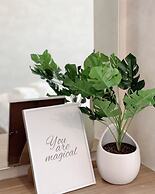 Justay Rivergate Center