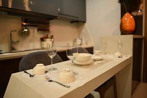 Justay Rivergate Center