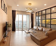 Justay Rivergate Center