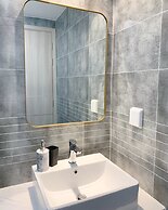 Justay Rivergate Center