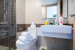 Justay Rivergate Center