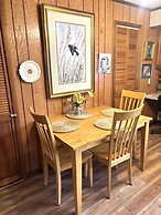 The Iris Garden Downtown Cottages and Suites