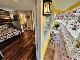 The Iris Garden Downtown Cottages and Suites