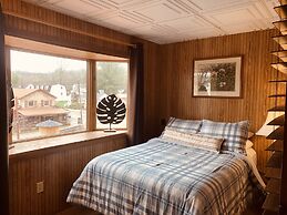 The Iris Garden Downtown Cottages and Suites