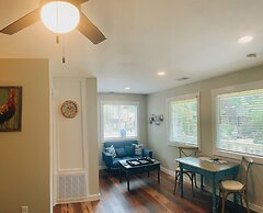 The Iris Garden Downtown Cottages and Suites