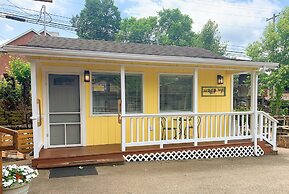 The Iris Garden Downtown Cottages and Suites