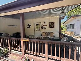 The Iris Garden Downtown Cottages and Suites