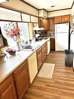 The Iris Garden Downtown Cottages and Suites