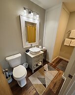 The Iris Garden Downtown Cottages and Suites