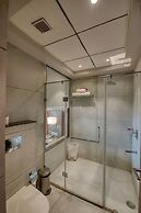 Hotel Deep Clarks Inn Lucknow