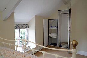 Corner House