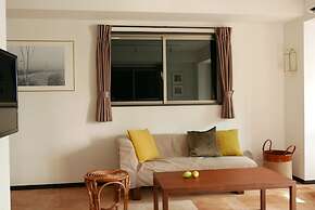 Tokyo Sakurako Hatchobori