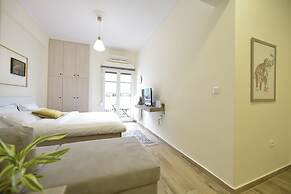 Live As A Greek in Artemis Apartment