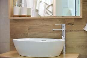 Live As A Greek in Artemis Apartment