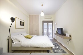 Live As A Greek in Artemis Apartment