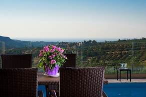 Luxury Villa Malvasia with Seaview and Heated pool