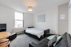 Cherry Property - Apple Suite