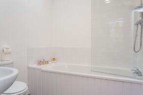 Cherry Property - Apple Suite