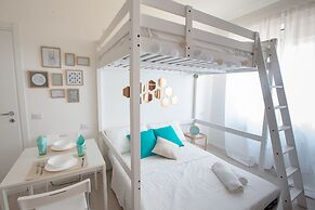 Home Hotel - Transiti 21