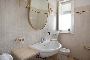 Vista mare sulla Cala by Wonderful Italy