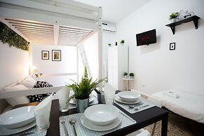 Home Hotel -  Anacreonte 7