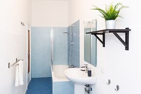 Home Hotel -  Anacreonte 7