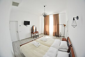 Hotel Chateau Khashmi