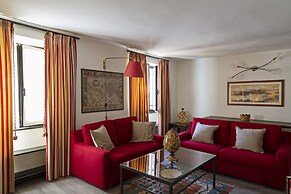 Luxury apartment in the heart of Genoa