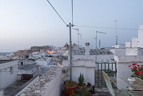 Vintage Loft with Terrace by Wonderful Italy