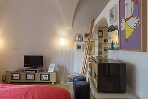 Vintage Loft with Terrace by Wonderful Italy