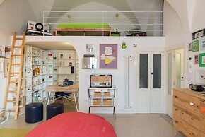 Vintage Loft with Terrace by Wonderful Italy