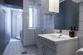 2 bedroom apartment 8 guests