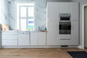 2 bedroom apartment 8 guests