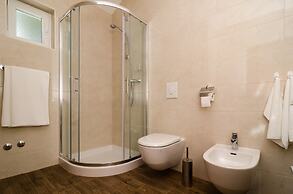 Ploce apartmani - LUV