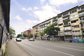 Apartment Stefany by Metropolis