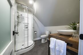 Square Victoria Maison Hôtelière