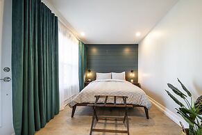 Square Victoria Maison Hôtelière