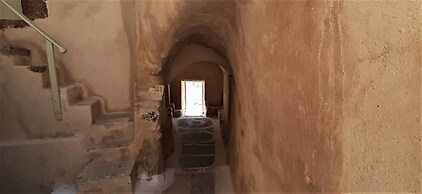 Loukas Kontos Traditional House