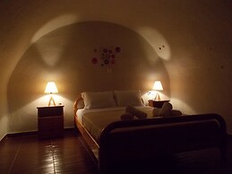 Loukas Kontos Traditional House