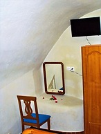 Loukas Kontos Traditional House