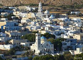 Loukas Kontos Traditional House