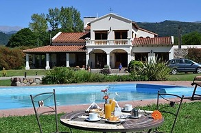 Hosteria La Caldera