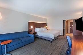 Holiday Inn Express & Suites Parsons by IHG