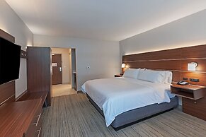 Holiday Inn Express & Suites Parsons by IHG