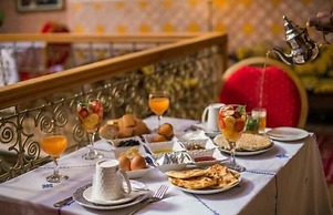 Riad la porte bleue du palais laraichi